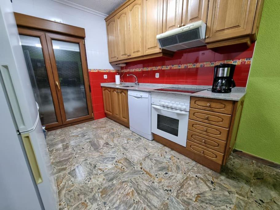 126B Apto Playa - 3 Habitaciones Хихон Екстериор снимка
